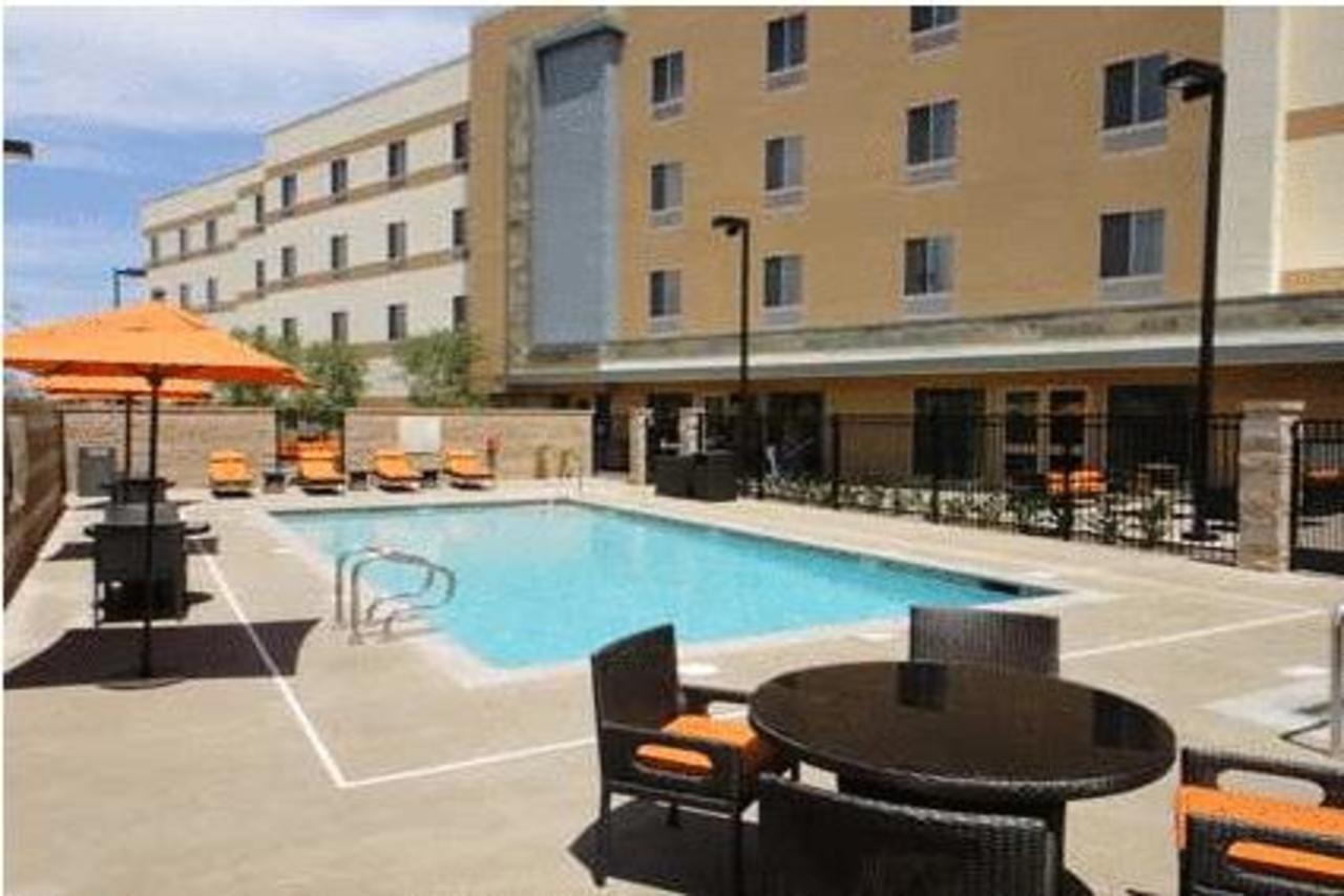Hampton Inn & Suites Riverside/Corona East Εξωτερικό φωτογραφία